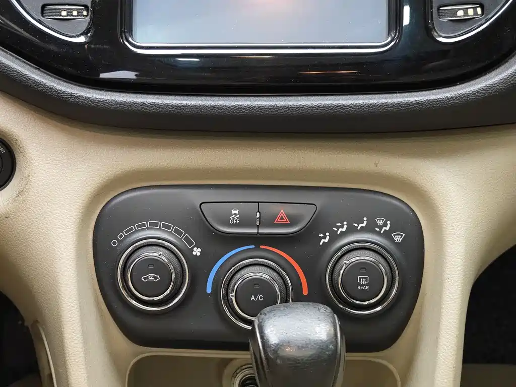 Fiat Viaggio 2014 — фото 16