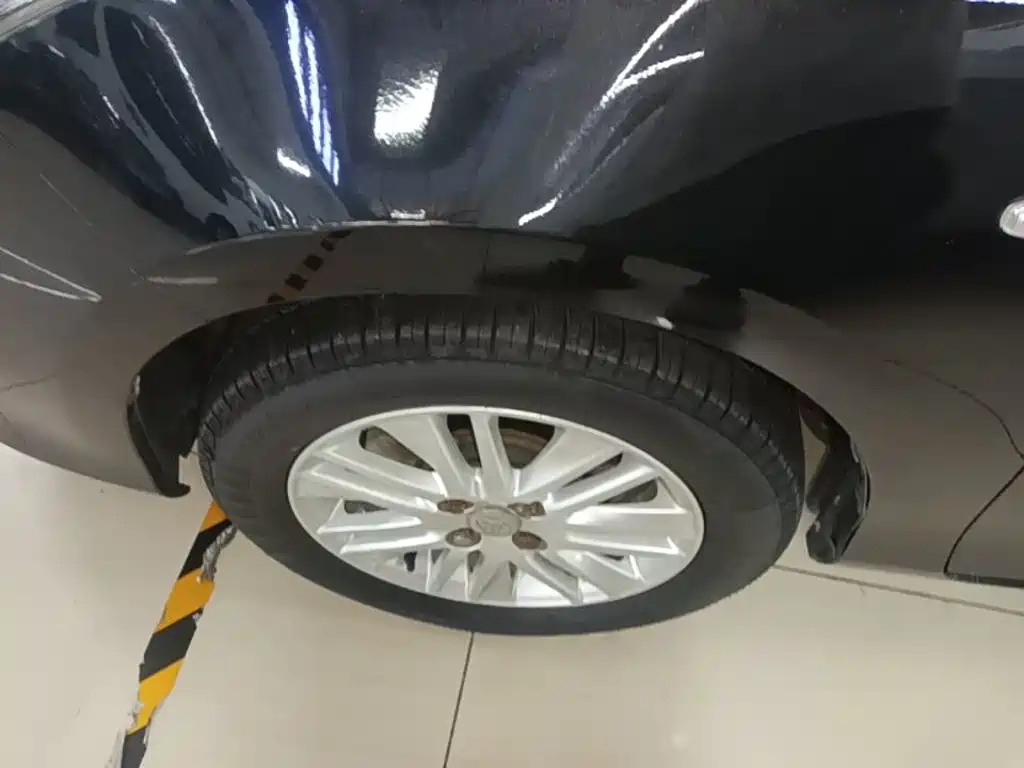 Toyota Vios 2015 — фото 23