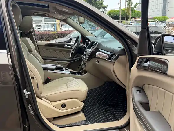 Mercedes-Benz GL-Class 2015