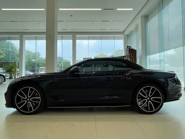 Bentley Continental 2023