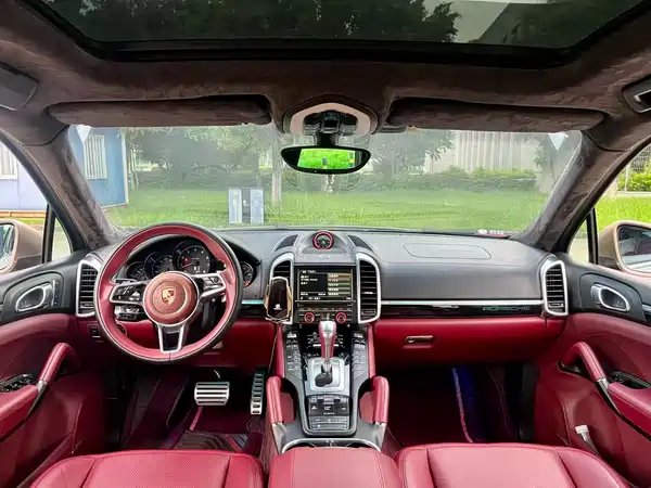 Porsche Cayenne 2016