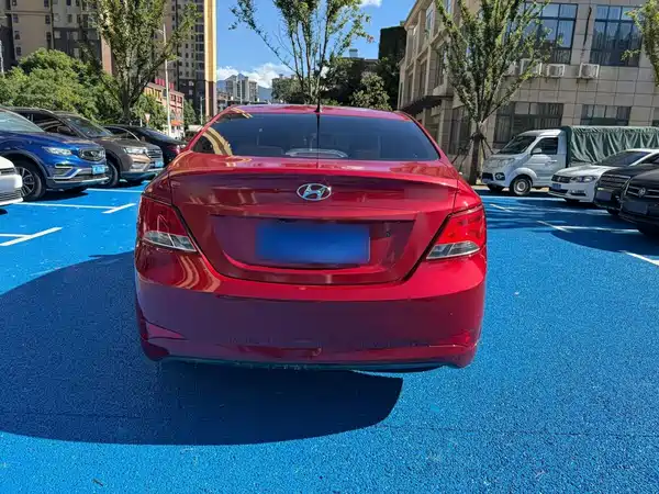 Hyundai Accent 2016