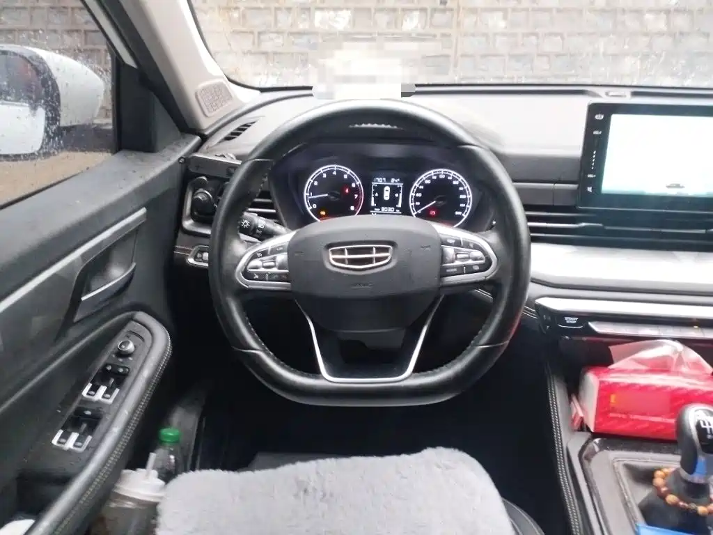 Geely Vision X6 2024