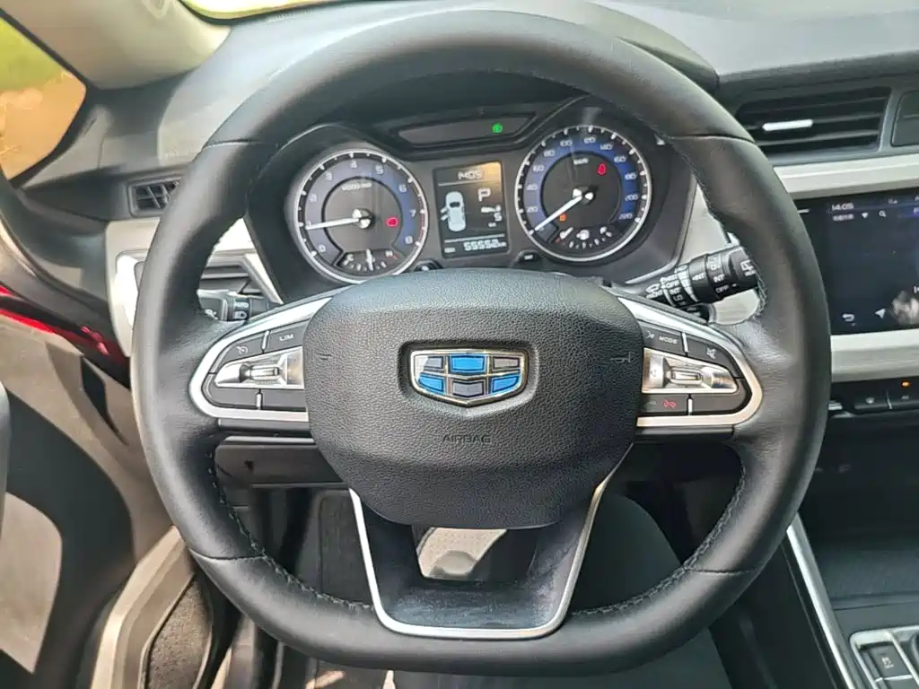 Geely Vision X3 2020 — фото 11