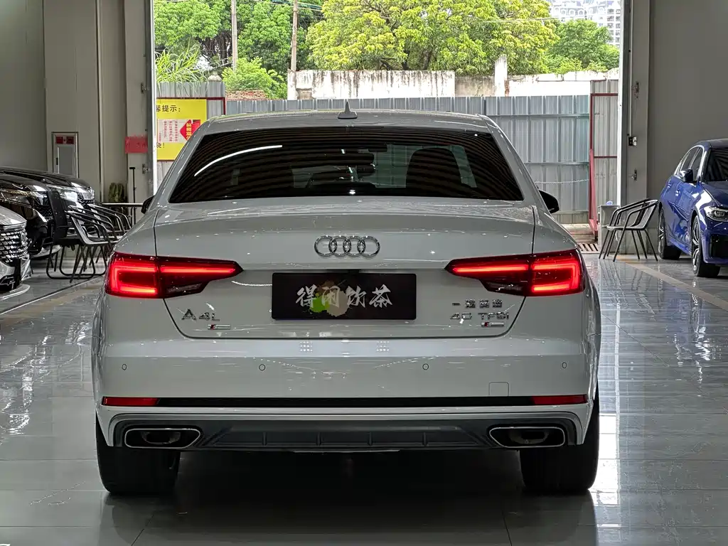Audi A4L 2019 — фото 14
