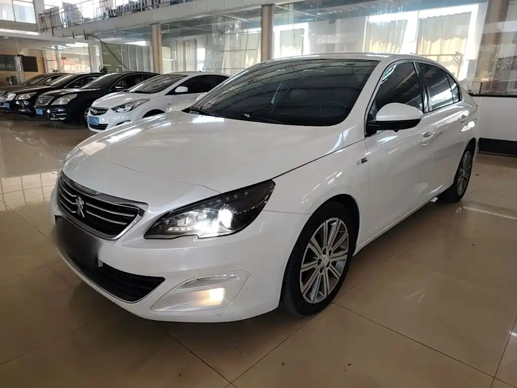 Peugeot 408 2017 — фото 1
