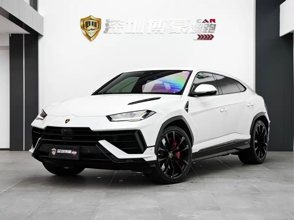 Lamborghini Urus 2024 — фото 1