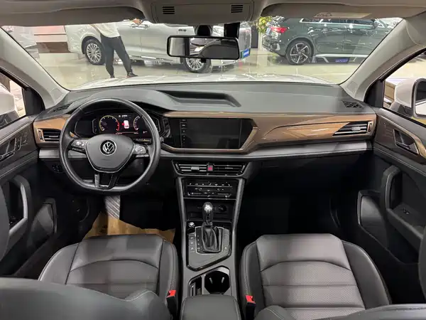Volkswagen Tharu 2022