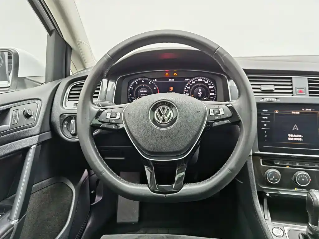 Volkswagen Golf 2020 — фото 11