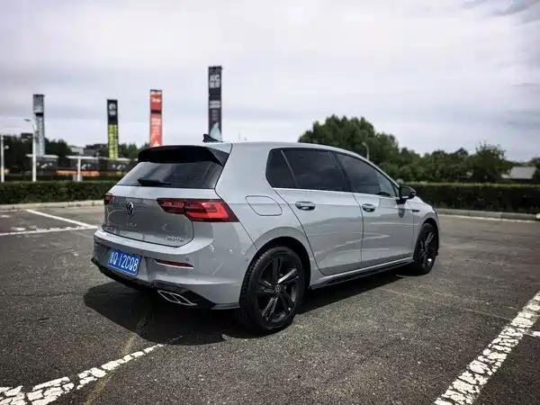 Volkswagen Golf 2023