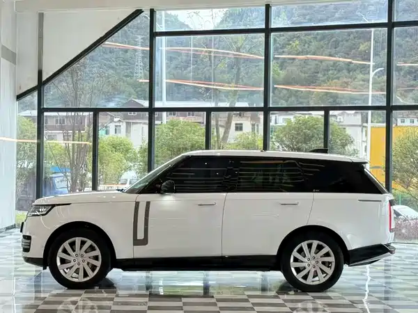 Land Rover Range Rover 2023