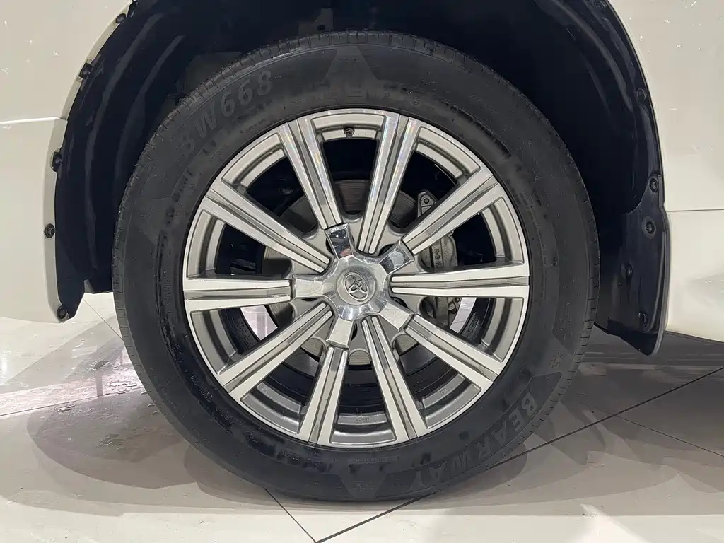 Toyota Land Cruiser 2019 — фото 15