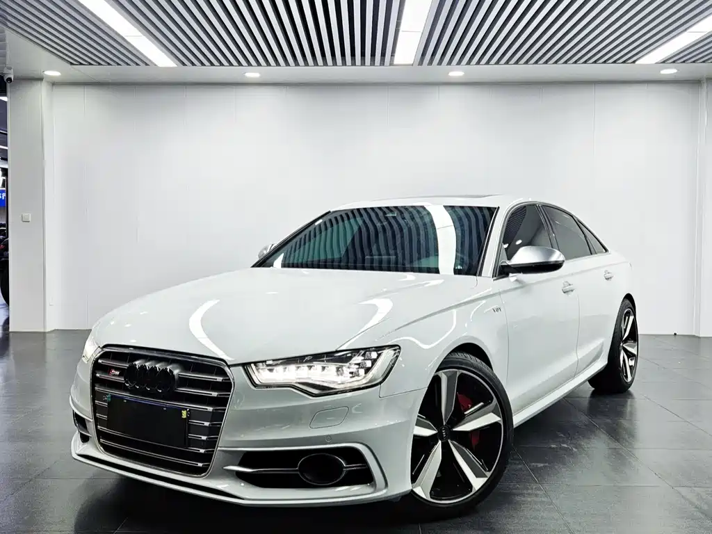 Audi S6 2013 — фото 5