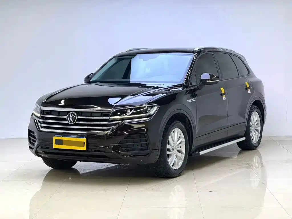 Volkswagen Touareg 2021 — фото 1