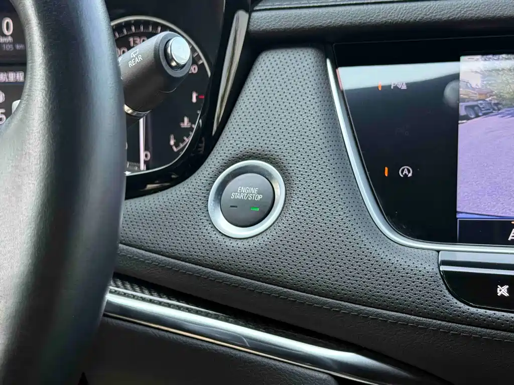 Cadillac XT5 2024 — фото 13