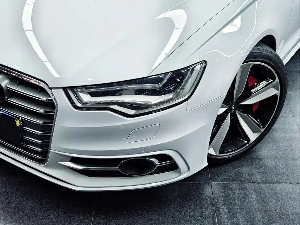 Audi S6 2013 — фото 9