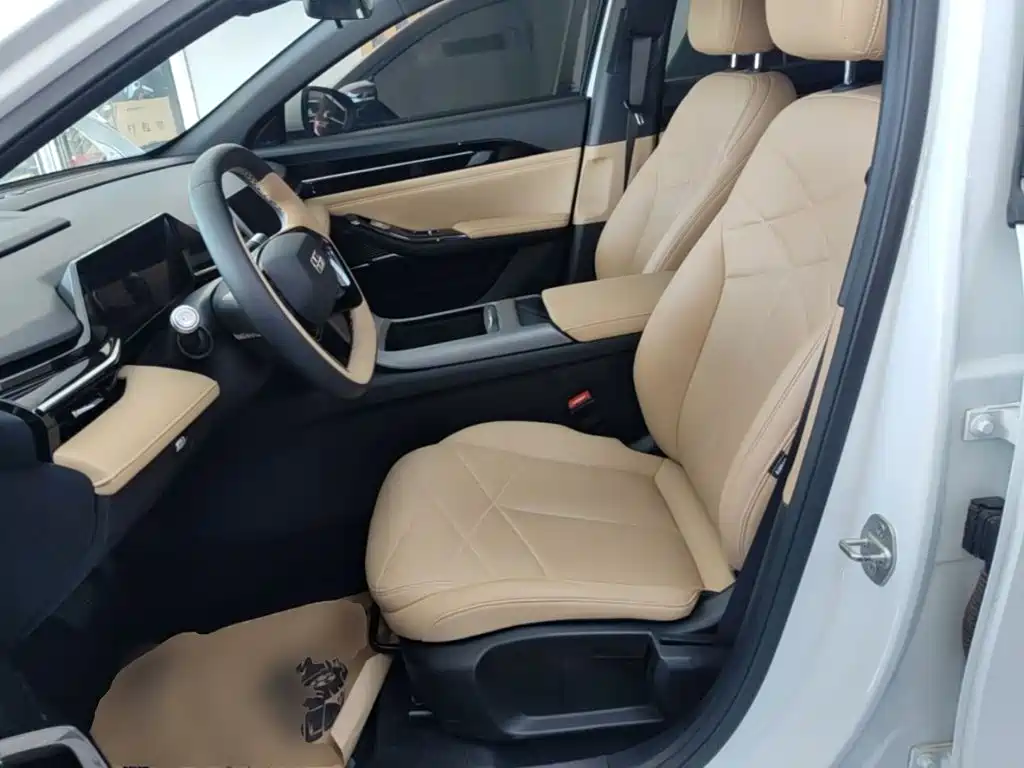 Geely Galaxy L6 2024 — фото 15