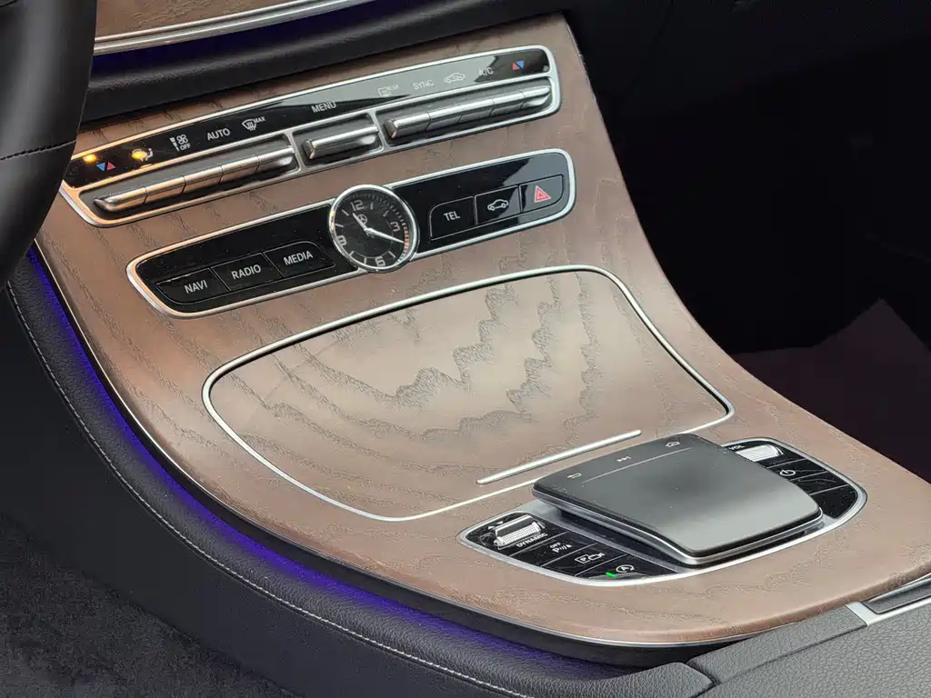 Mercedes-Benz E-Class 2020 — фото 7
