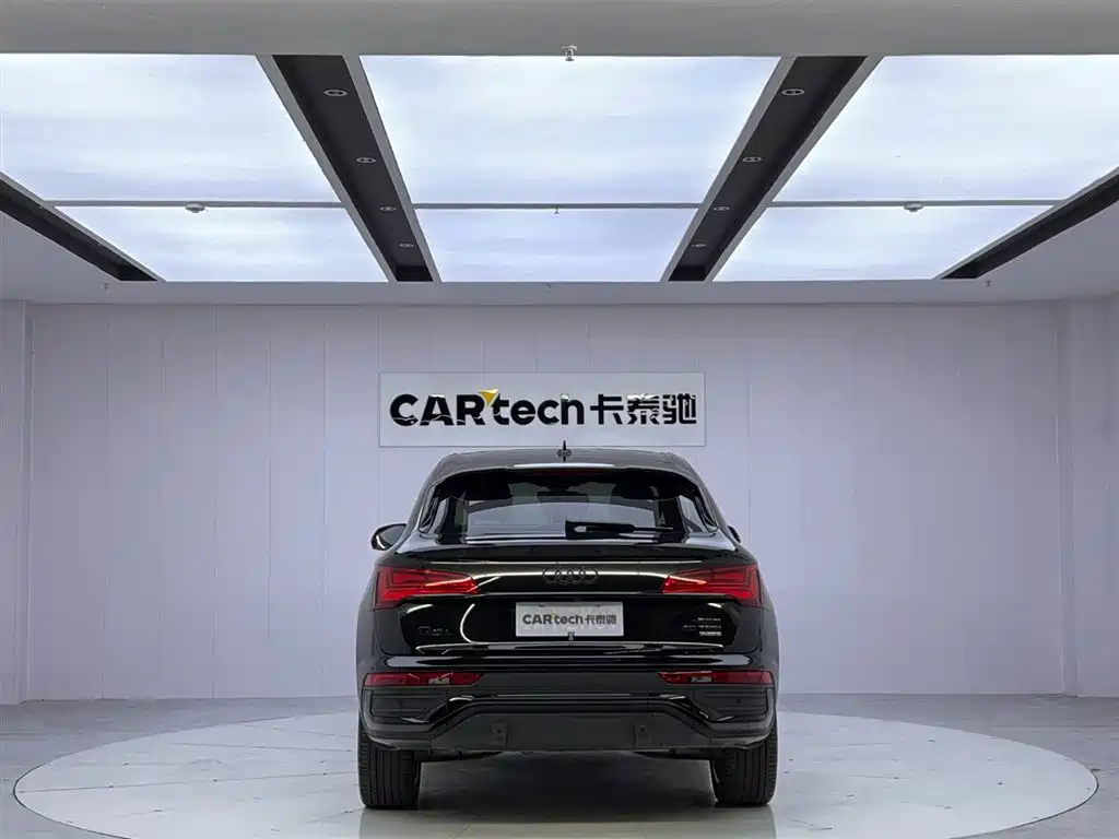 Audi Q5L Sportback 2023 — фото 4