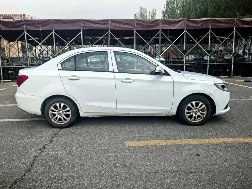Changan V3 2016 — фото 8