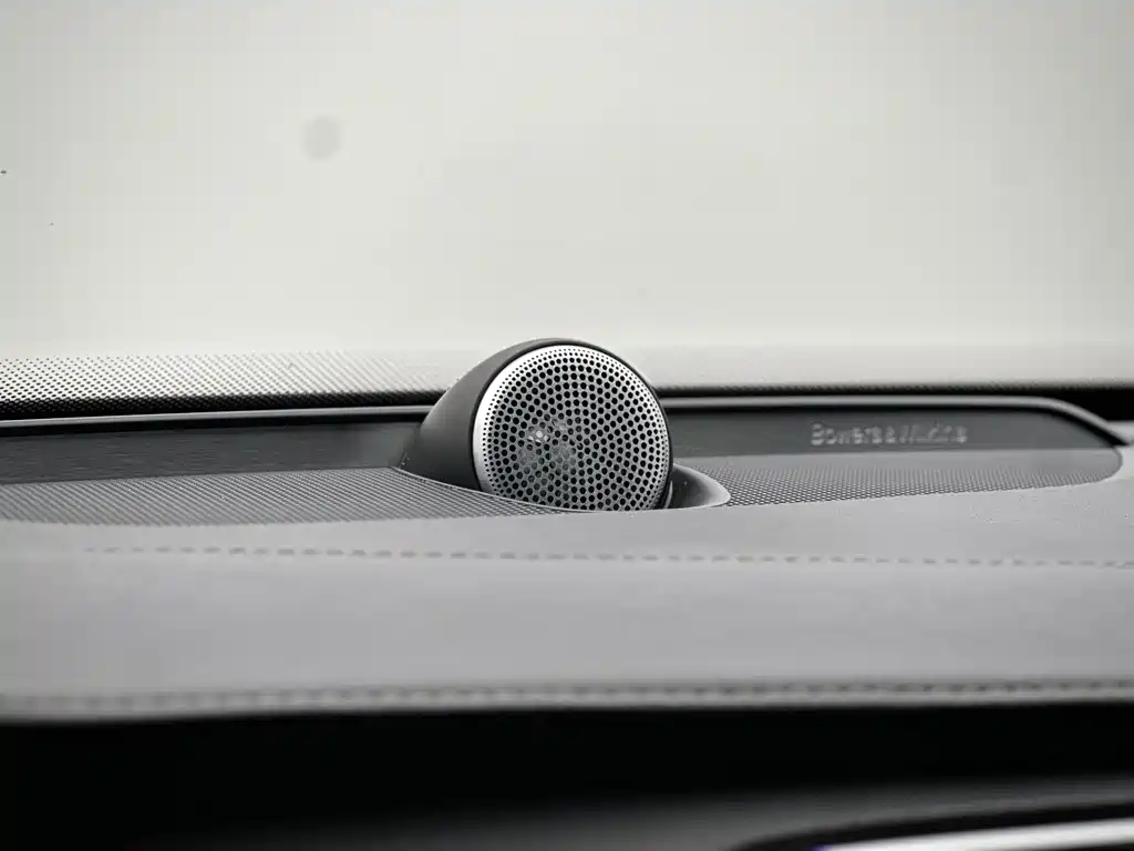 Volvo XC90 PHEV 2022 — фото 9