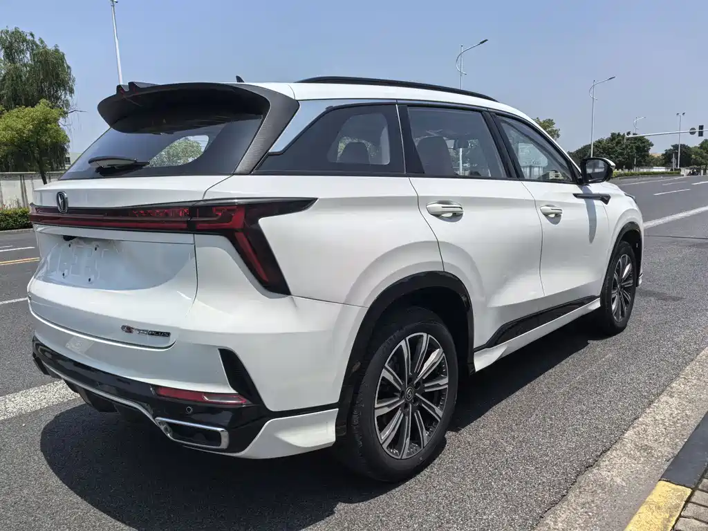 Changan CS75 PLUS 2023 — фото 13