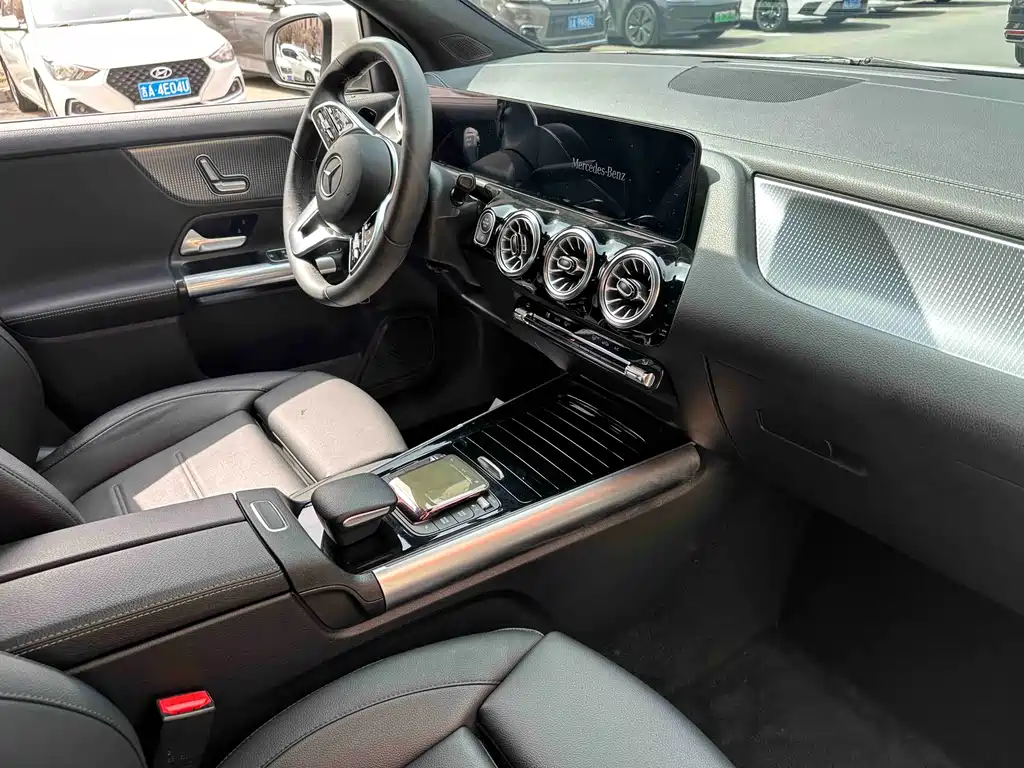 Mercedes-Benz GLA 2021 — фото 4