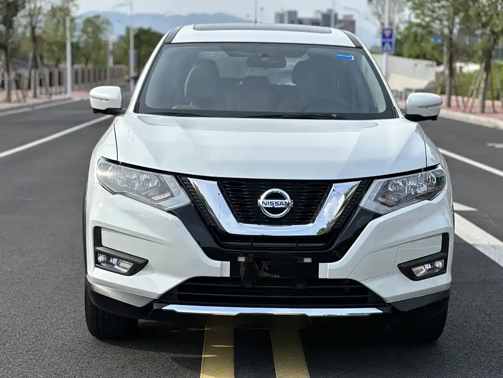 Nissan X-Trail 2017 — фото 2