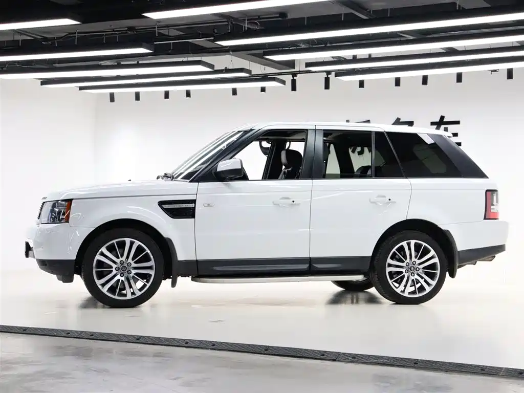 Land Rover Sport 2013 — фото 40