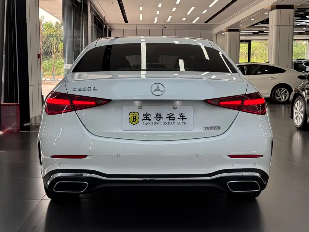 Mercedes-Benz C-Class 2023 — фото 4