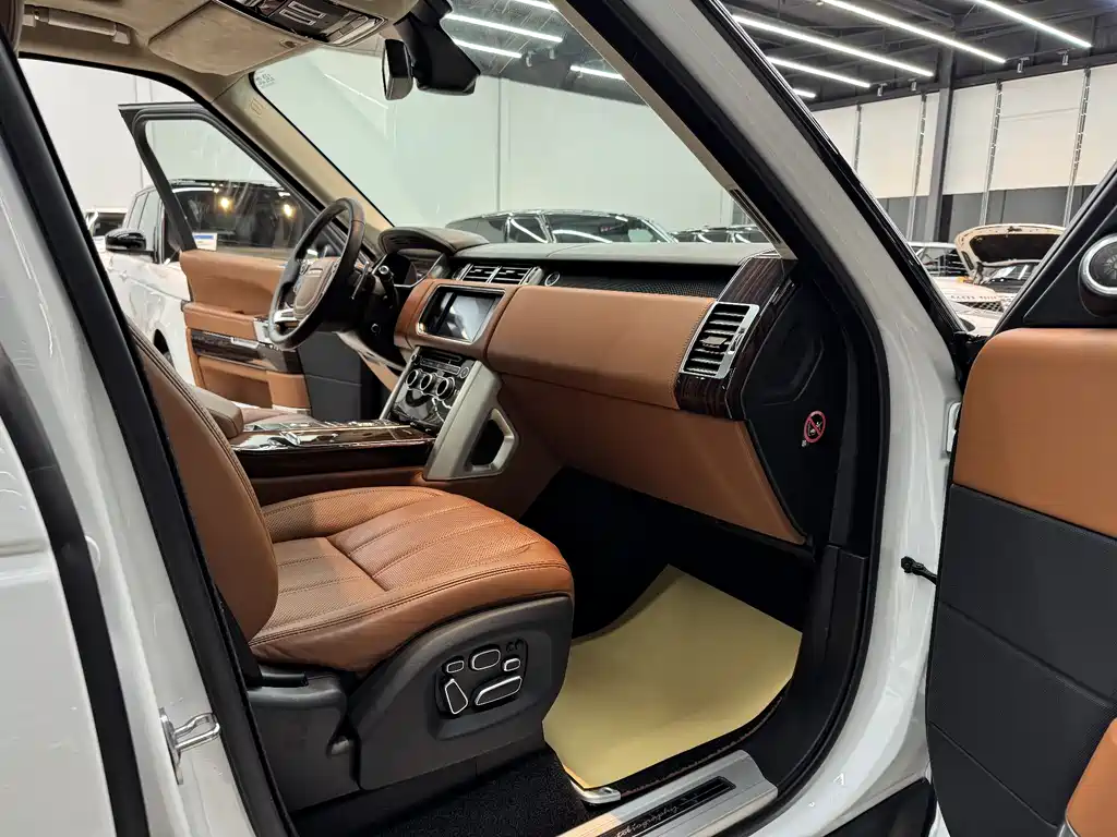 Land Rover Range Rover 2015 — фото 8