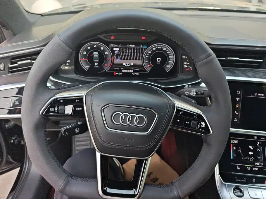 Audi A6L 2023 — фото 15