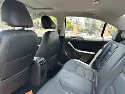 Volkswagen Sagitar 2014
