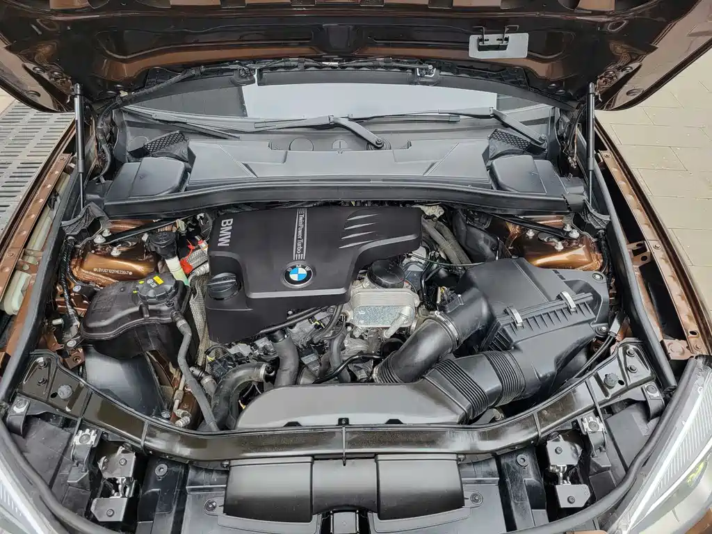 BMW X1 2015 — фото 10