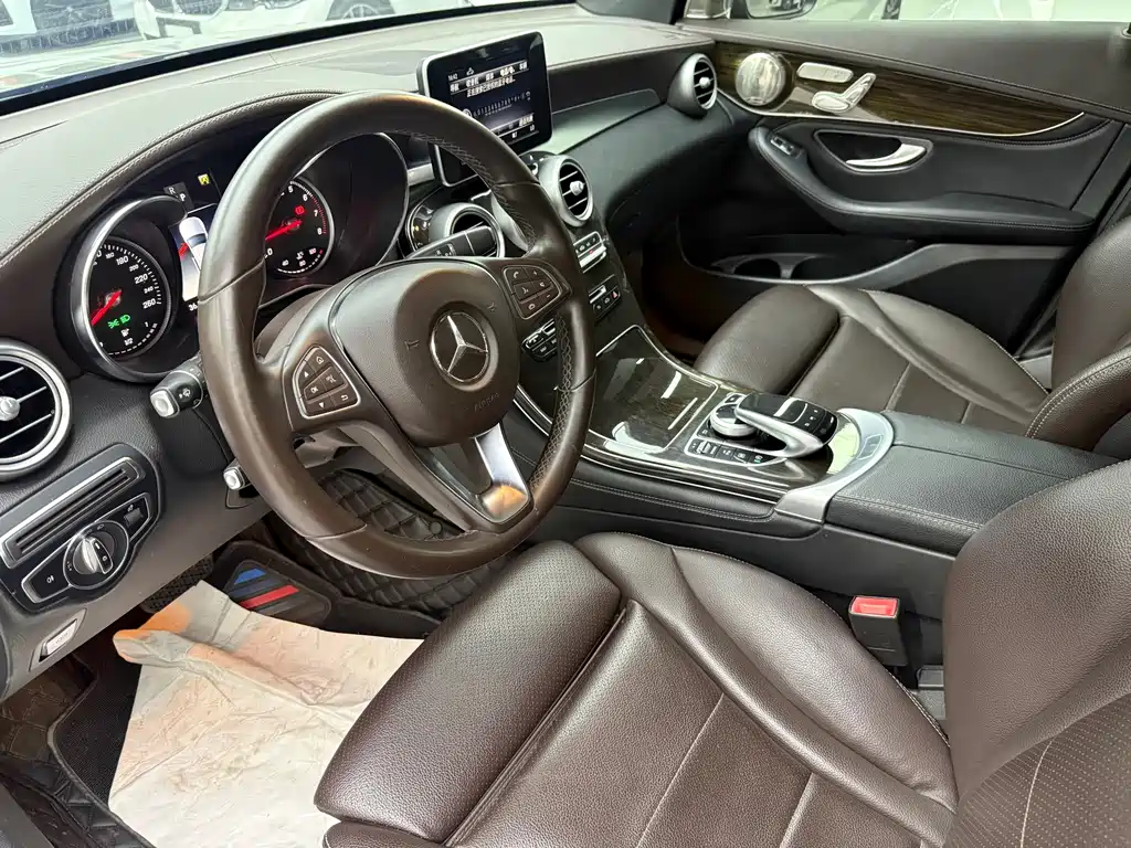 Mercedes-Benz GLC 2018