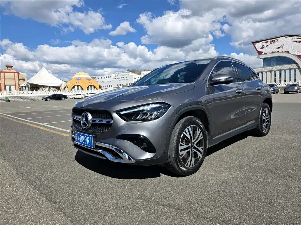 Mercedes-Benz GLA 2024