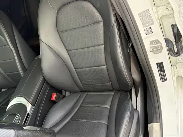 Mercedes-Benz C-Class 2020