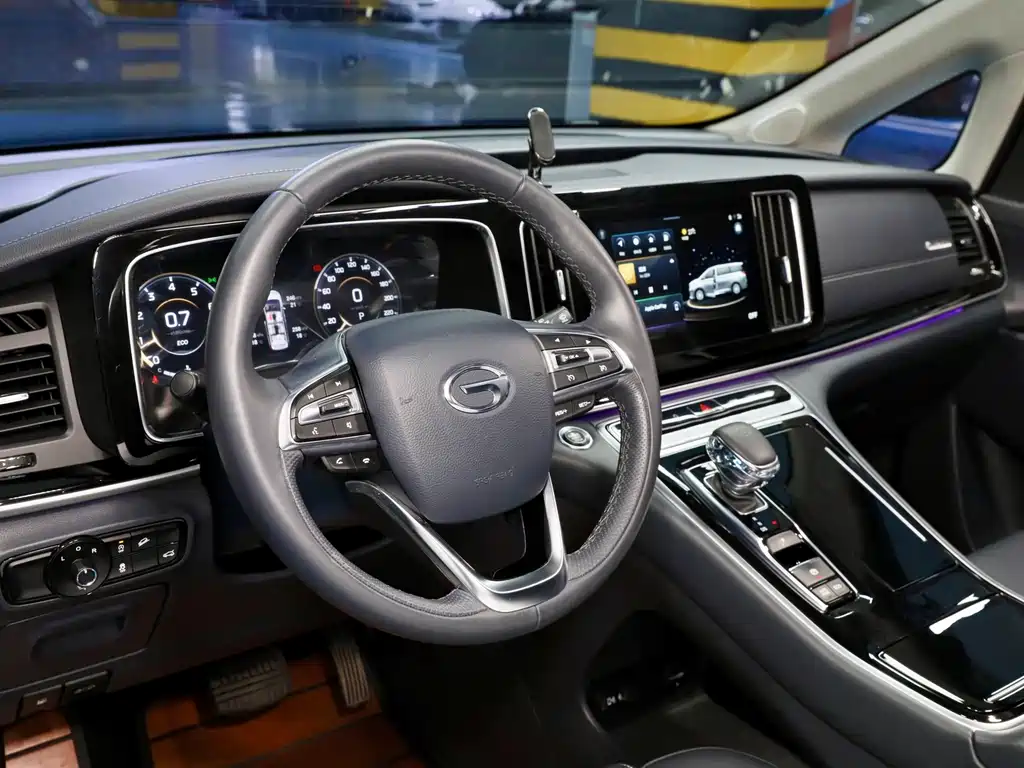 GAC Motor Trumpchi M8 2021 — фото 13