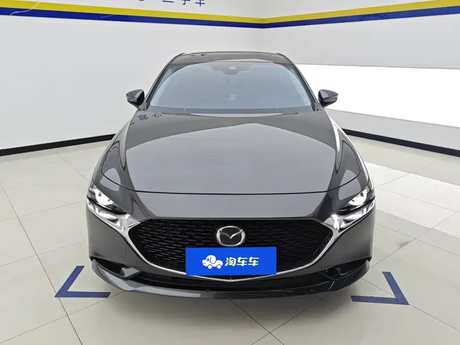 Mazda 3 Axela 2024