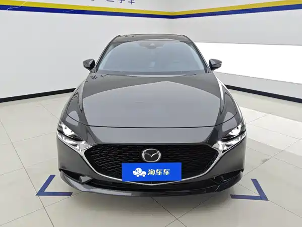 Mazda 3 Axela 2024