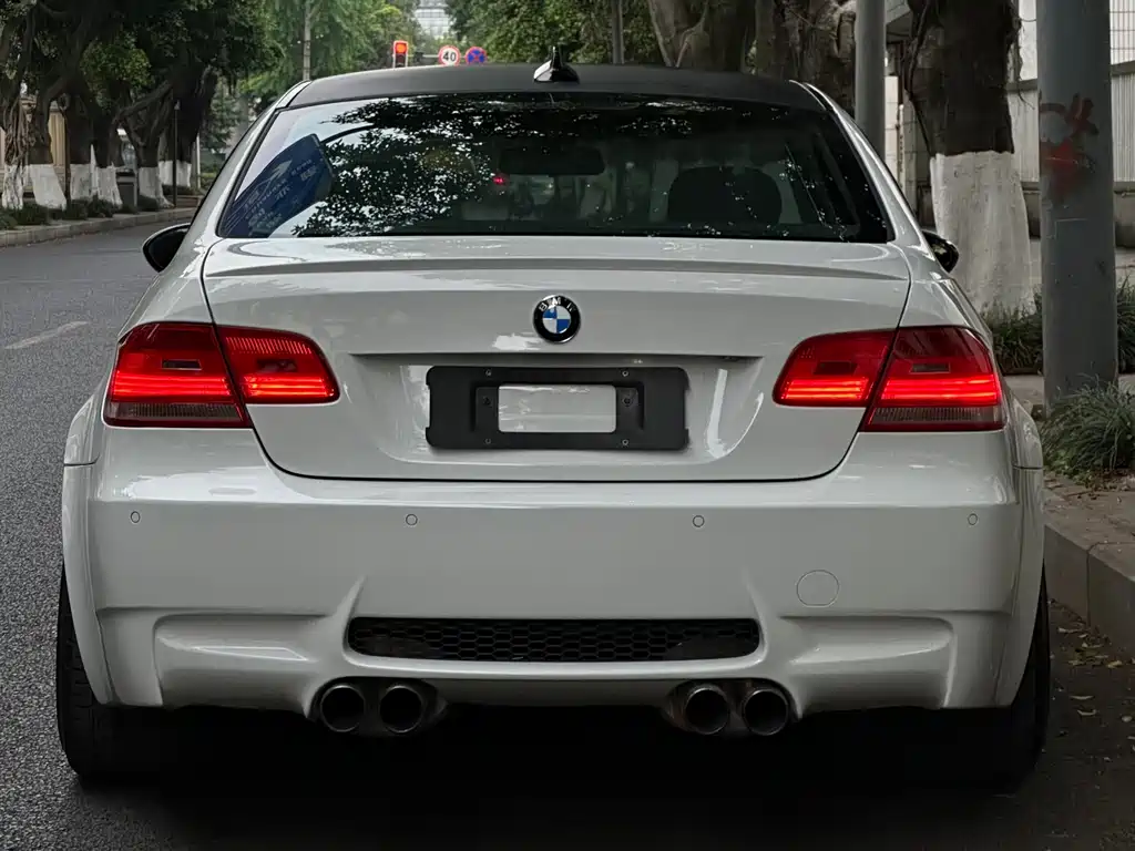 BMW M3 2009 — фото 4