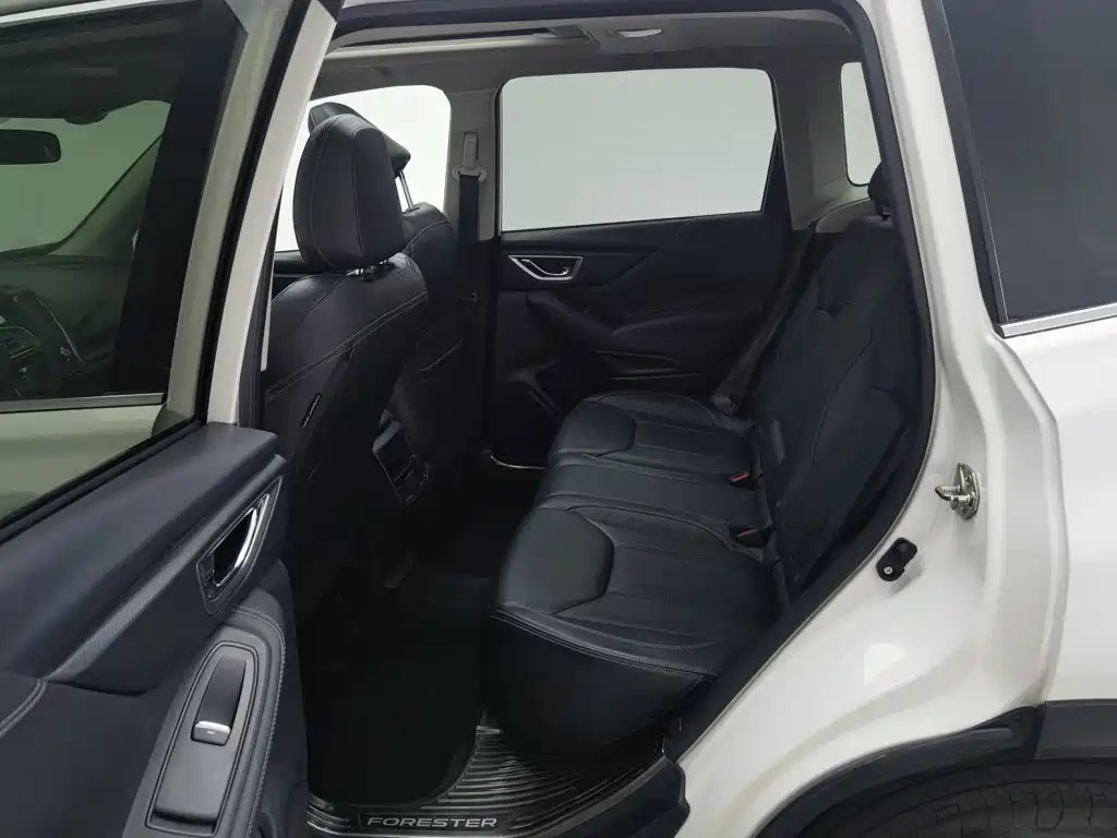 Subaru Forester 2019 — фото 15