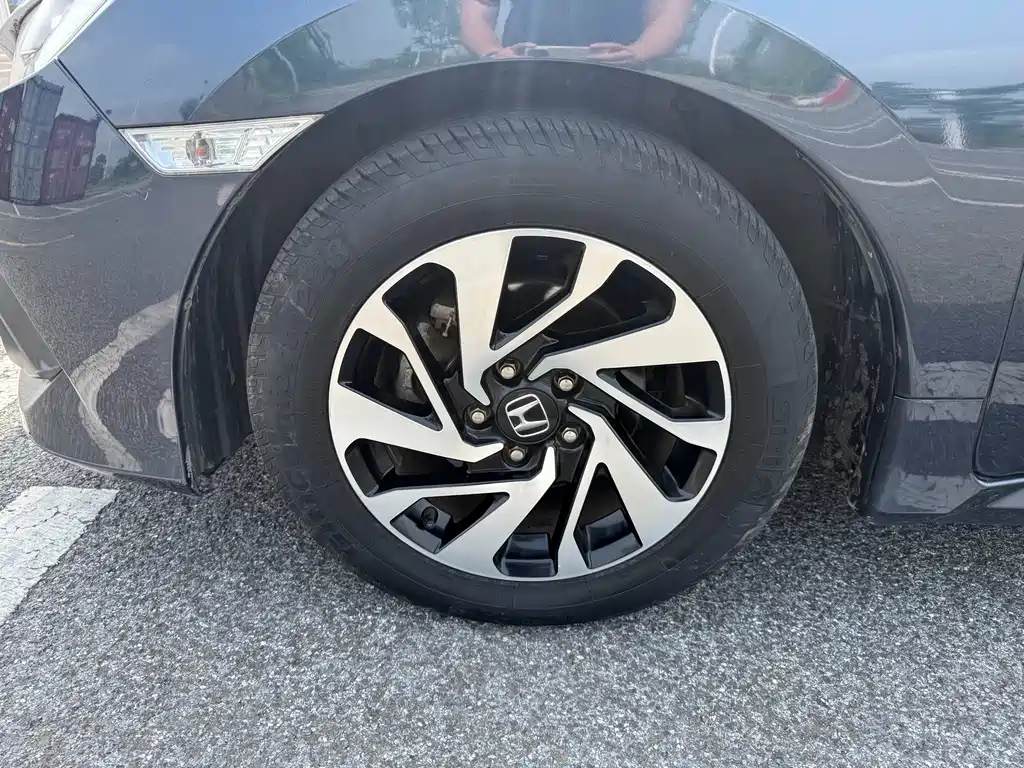 Honda Civic 2017 — фото 18