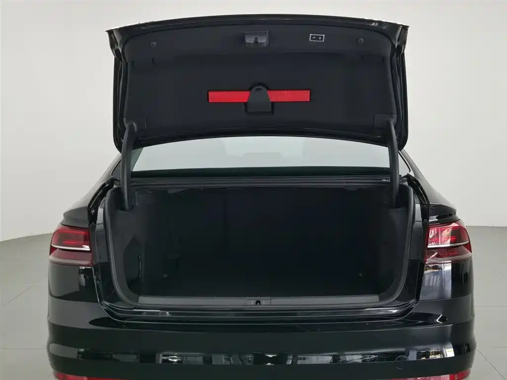 Volkswagen Phideon 2020 — фото 16