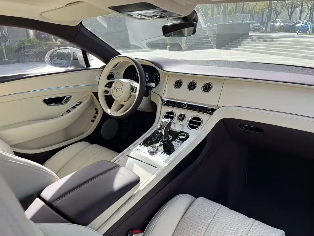 Bentley Continental PHEV — фото 2
