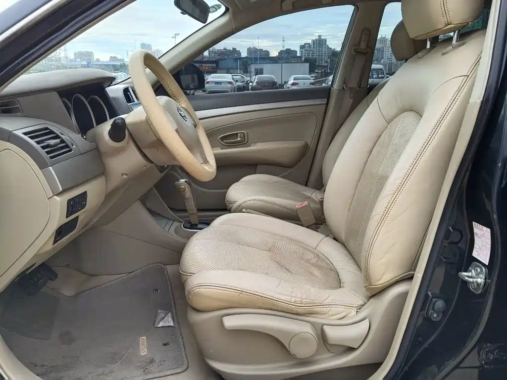 Nissan Sylphy 2013