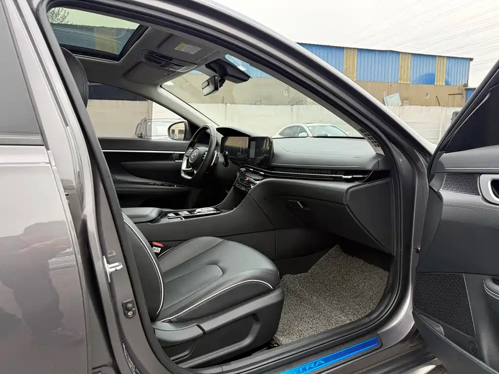 Hyundai Mistra 2022 — фото 19
