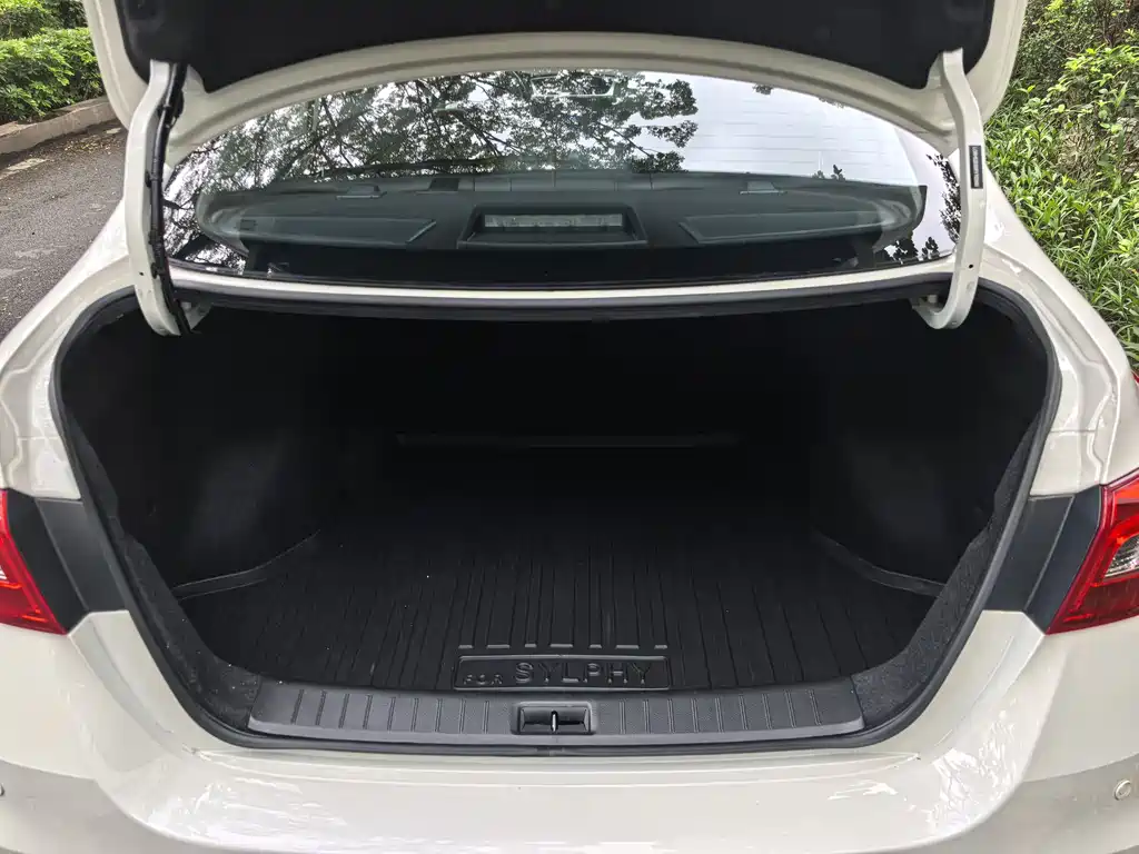 Nissan Sylphy 2024 — фото 16