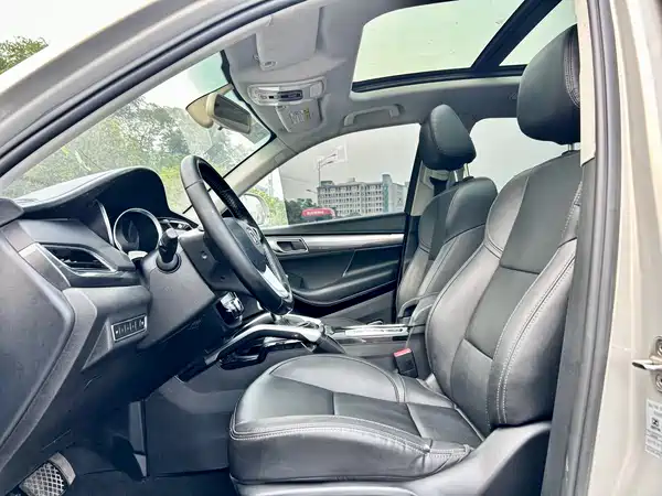 Zotye SR7 2018