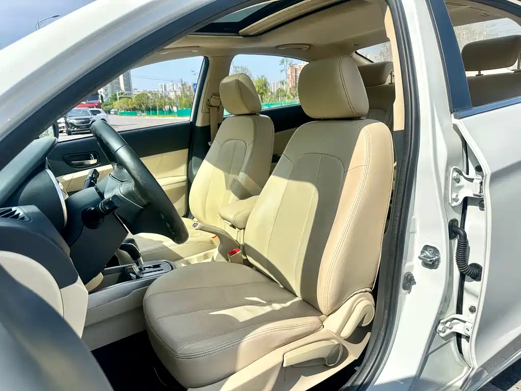 Changan Eado 2015 — фото 19